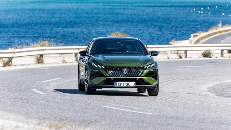 Peugeot 408 1.2 Hybrid