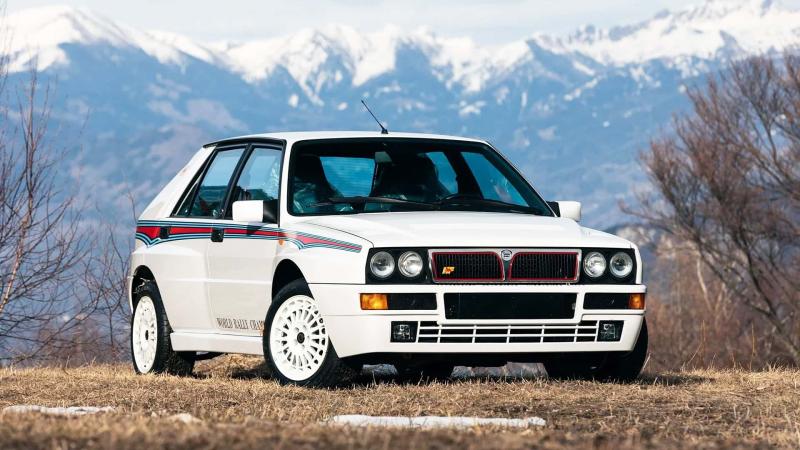 Lancia Delta HF Integrale Evoluzione Martini 6