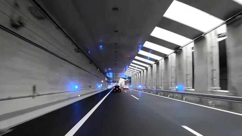 led lights traffic japan 3