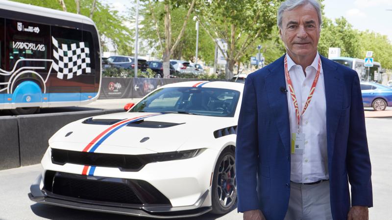 O Carlos Sainz Sr. πίσω από το τιμόνι της Mustang GTD 