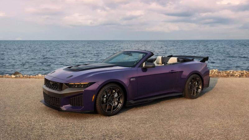 Ford Mustang Dark Horse SC Convertible