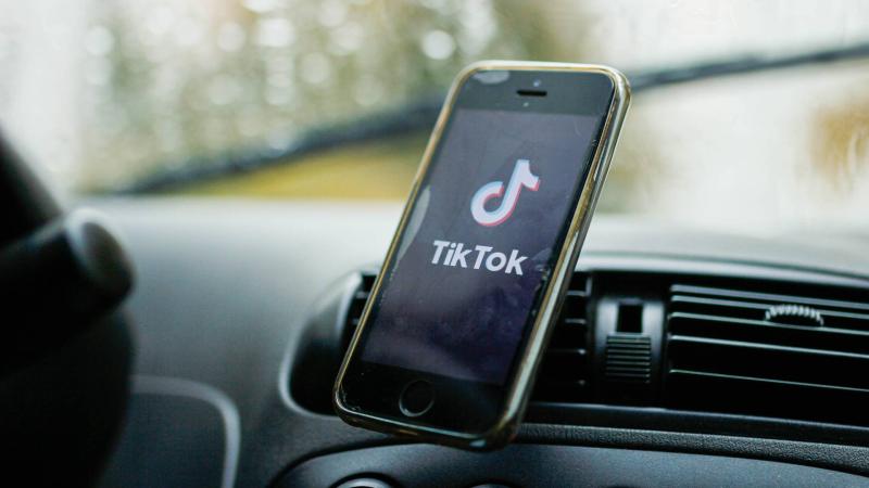 TIK TOK CAR