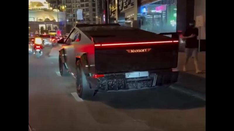 Tesla Cybertruck Mansory P7 plate