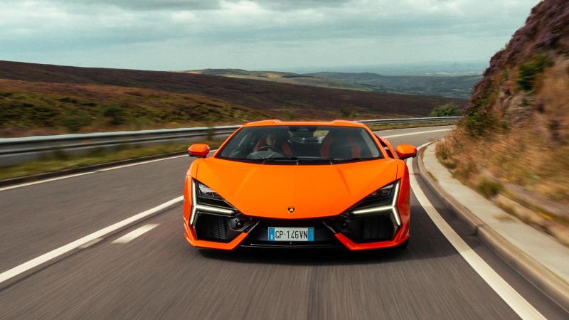 Lamborghini Revuelto