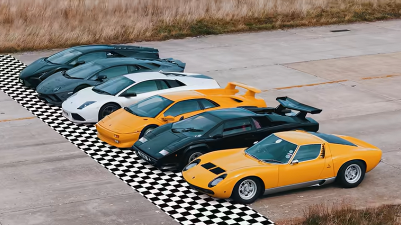 Lamborghini drag race