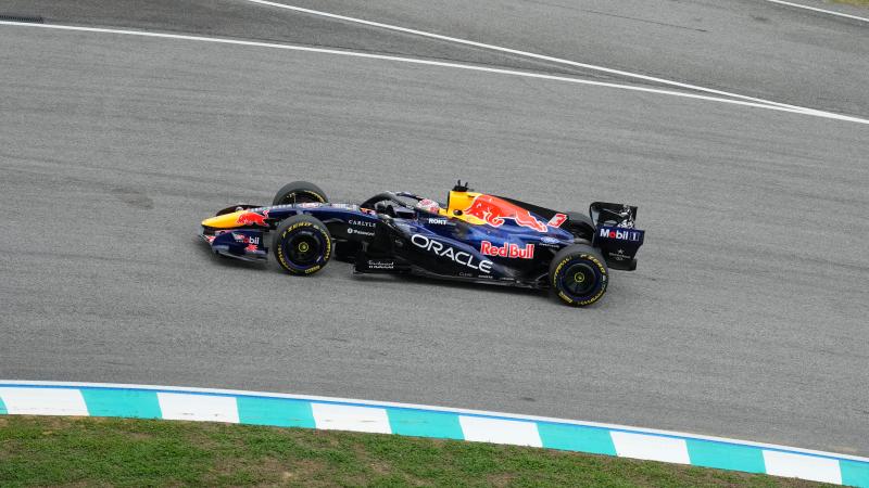 Verstappen pole position GP Bahrain 2026 in Malaysia