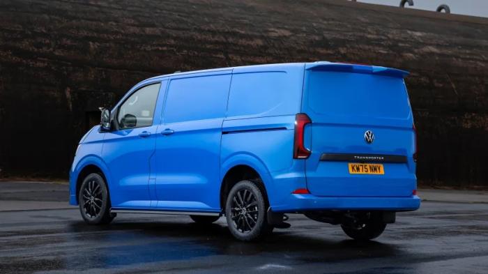 Transporteri Αποκαλύφθηκε το πιο σπορτίφ Volkswagen Transporter | carandmotor.gr