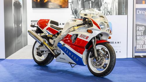 Η Yamaha OW-01 στο περίπτερο του carandmotor.gr Έκθεση Μοτοσυκλέτας 2023