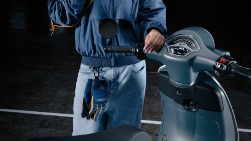 Vespa Officina 8