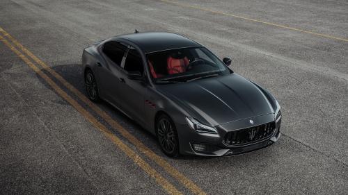 Κεντρική φωτό & πάνω: Maserati Quattroporte