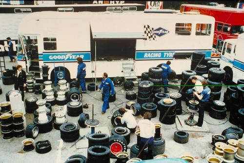 Η πρώτη φορά που η Goodyear εισήγαγε τα slicks στη F1, το 1970
