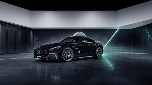  ﻿Το μοντέλο που οδηγούσε ο Antonelli αποδίδει 611 ίππους και 850 Nm ροπής.