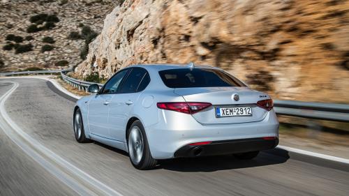 Alfa Romeo Giulia 2.0 TB 2