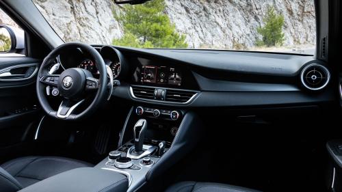 Alfa Romeo Giulia 2.0 TB 4