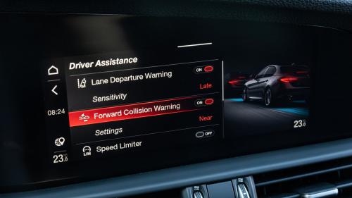 Alfa Romeo Giulia 2.0 TB 6