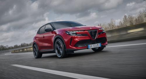 Alfa Romeo Junior 2024 2