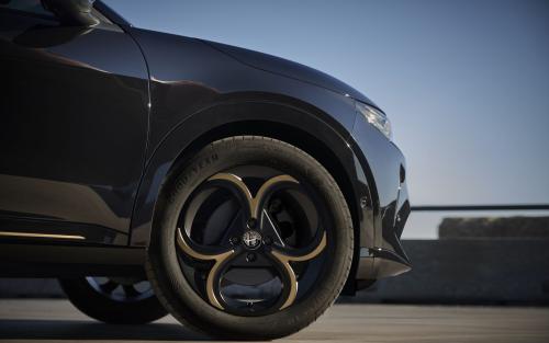 Alfa Romeo Junior Intensa 2025 5