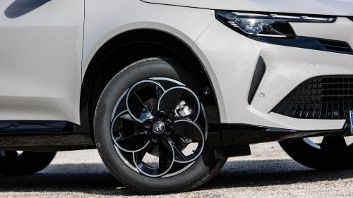 Alfa Romeo Junior Q4 2025 20