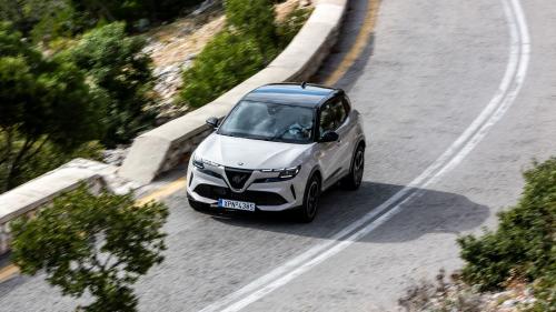 Alfa Romeo Junior Q4 2025 4