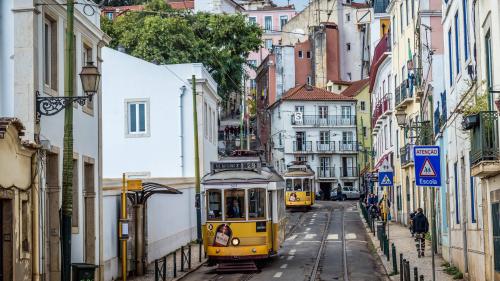 Alfama Lisbon 4