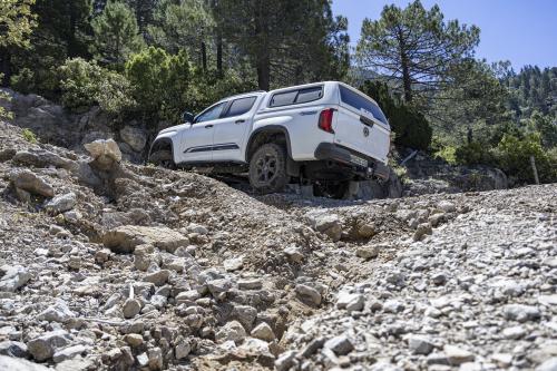 vw amarok adventure 2026