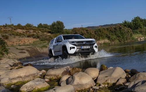 vw amarok adventure 2026