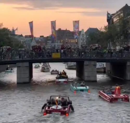Amsterdram c