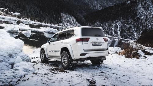Arctic Trucks Toyota Land Cruiser 300 2