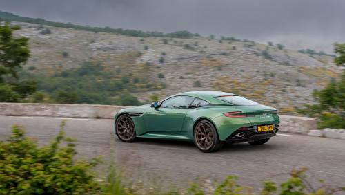 Aston Martin DB11