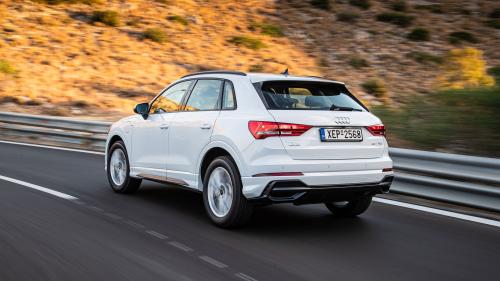 Audi Q3 45 TFSI e 5