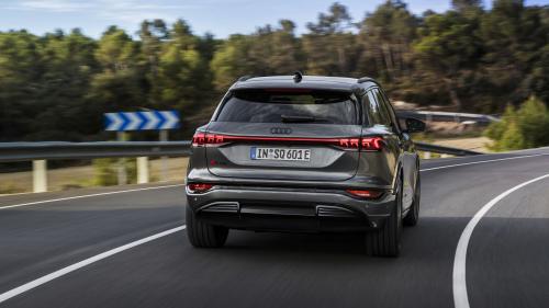 Audi Q6 e-tron 2