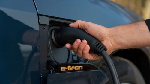 Audi e-tron Software Update