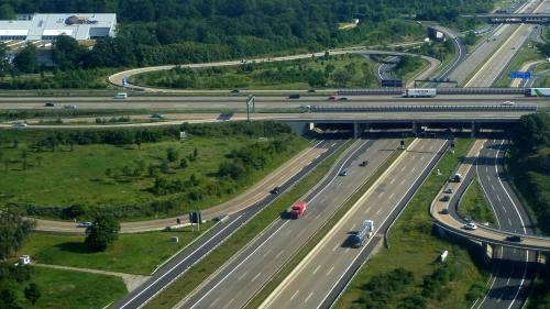Autobahn 4