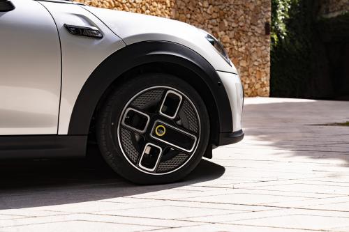 MINI Cabrio 3