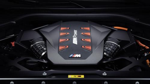 BMW XM 2025 8