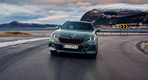 BMW i5 Touring 5