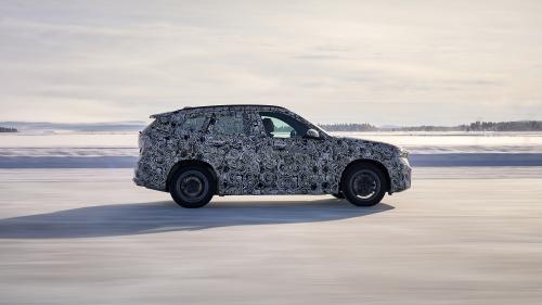 BMW iX1