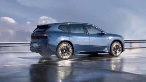 BMW iX3 8