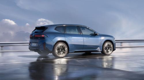 BMW iX3 50 xDrive 2