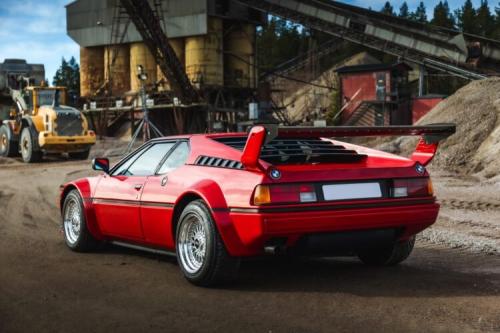 BMW M1 b