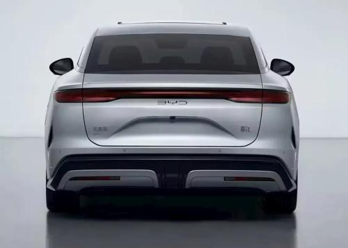 BYD Tang L15