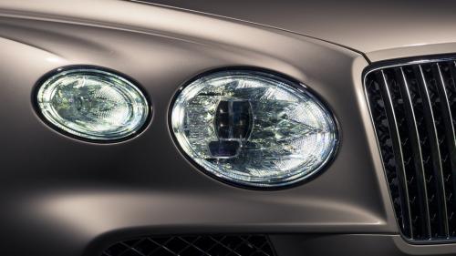 Bentley Bentayga EWB Azure