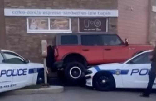 Bronco vs Police 2