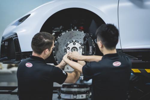 Bugatti Service