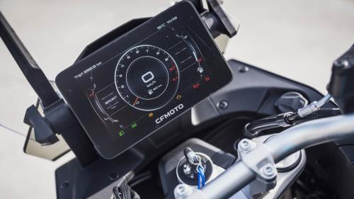 CFMOTO 800MT