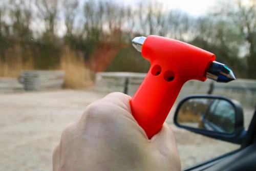Car emergency hammer 2