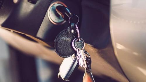Car keys in ignition 3