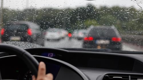 Car windshield