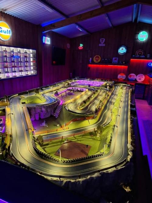 Car Race Track b