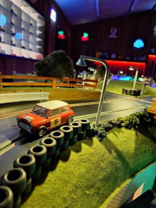 Car Race Track c